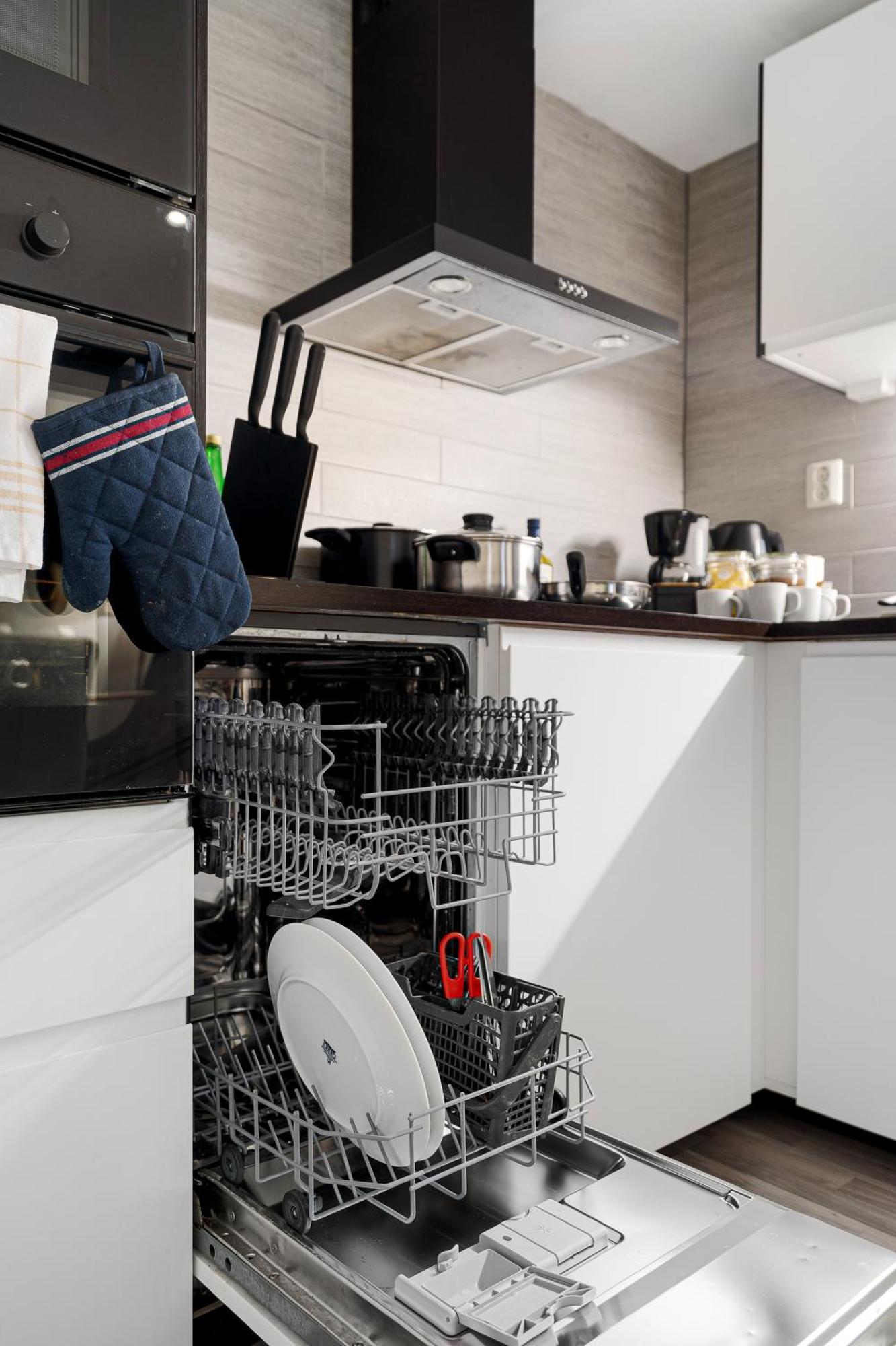 Solsiden Modern Stay: King Beds, Private Entry Trondheim Luaran gambar