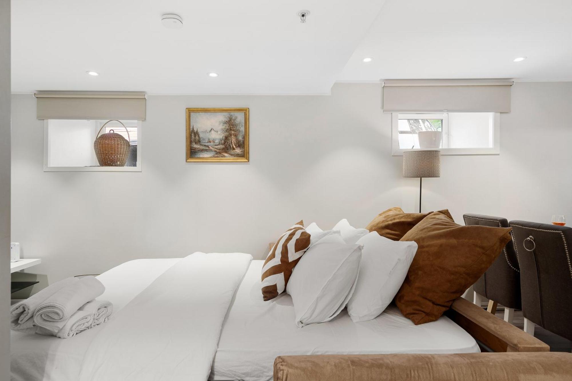 Solsiden Modern Stay: King Beds, Private Entry Trondheim Luaran gambar